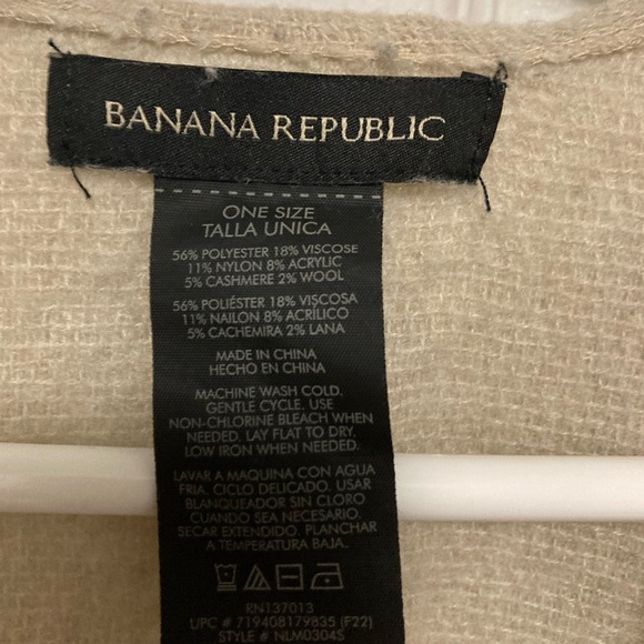 Banana Republic Beige Erin Plaid Cashmere Wool Soft Blend Fringe Wrap Poncho - Picture 3 of 7